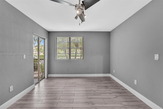 Building Photo - 1263 SW 46th Ave