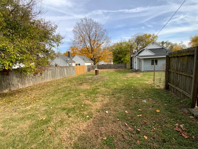 Building Photo - 624 Grant St