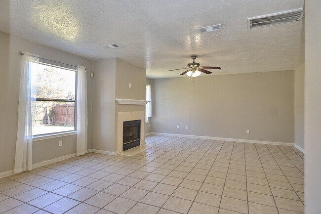 Building Photo - 219 Fort Sumter Ct