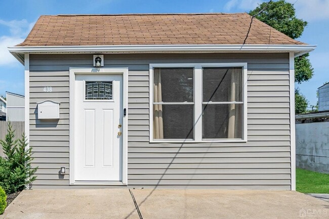 Building Photo - 438 Brookside Ave