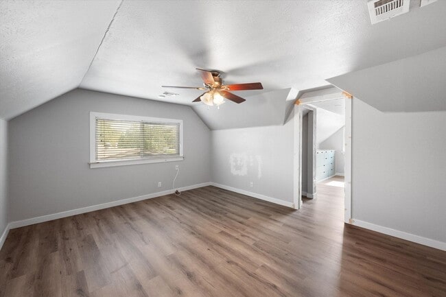 Building Photo - Kennedale Beauty