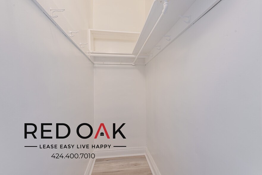 Building Photo - 3471 5th St