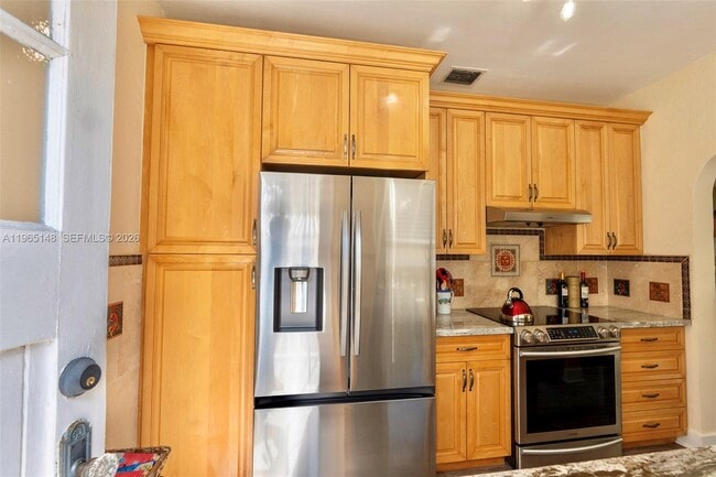 Building Photo - 906 Genoa St