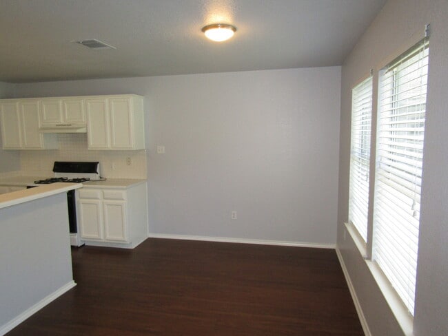 Building Photo - 14704 Noya Dr