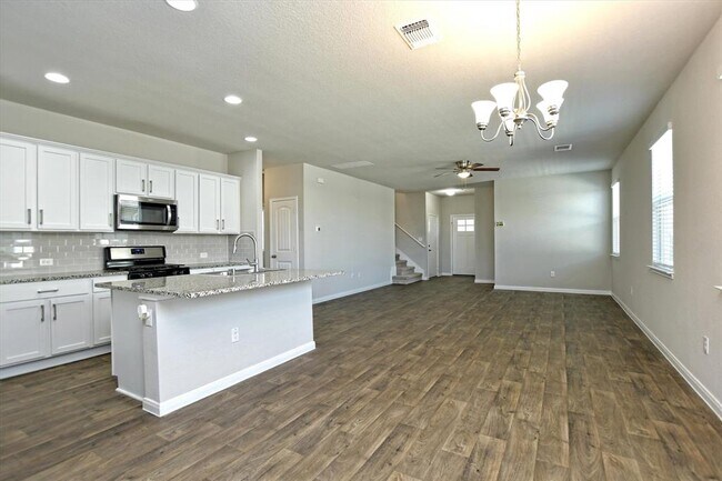 Building Photo - 109 Marimoor Dr