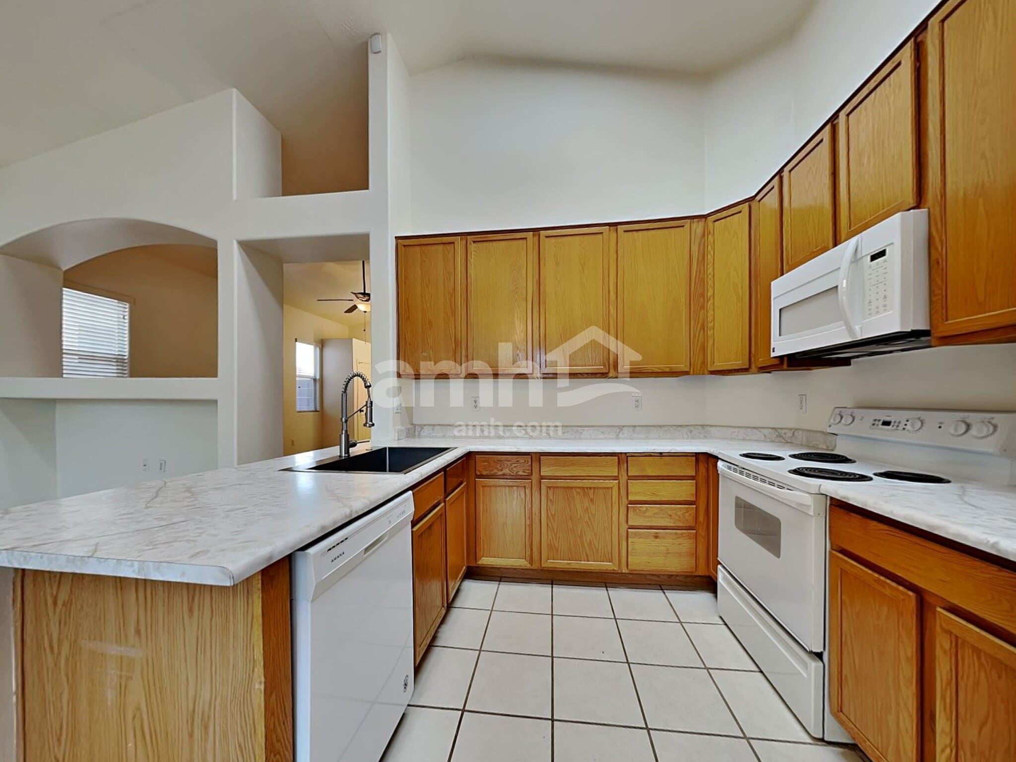 Building Photo - 837 S Roanoke St