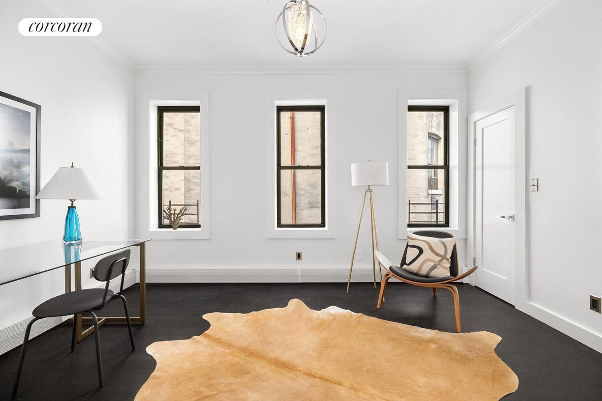 Building Photo - 105 Manhattan Ave