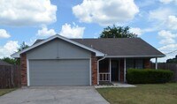 Building Photo - 104 Spur Dr