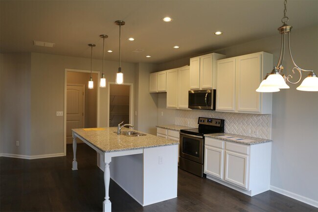 Building Photo - 9702 Alderbrook Trace