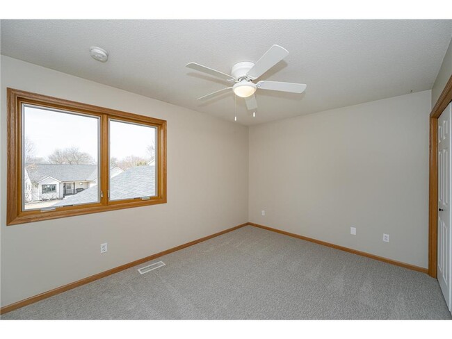 Building Photo - 2511 Mayowood Ln SW