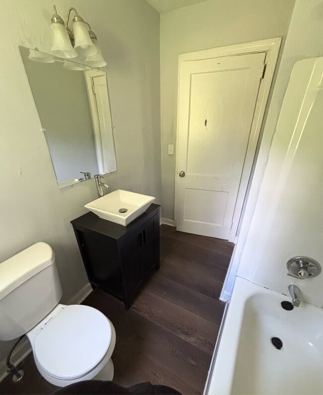 Building Photo - 1406 Briarcliff Dr