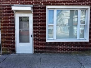 Building Photo - 36 N Georgia Ave