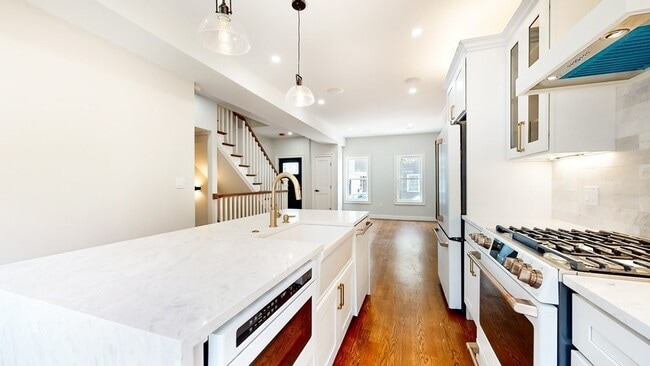 Building Photo - 44 Mercer St