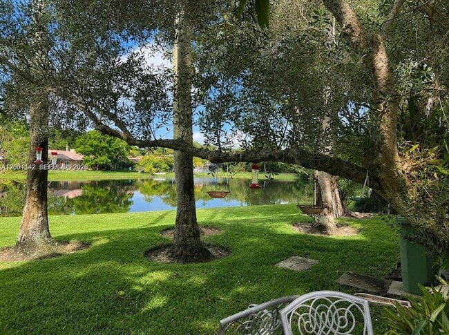 Building Photo - 1544 Springside Dr