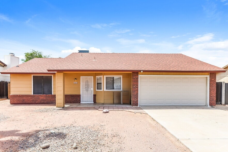Primary Photo - 601 W Wescott Dr