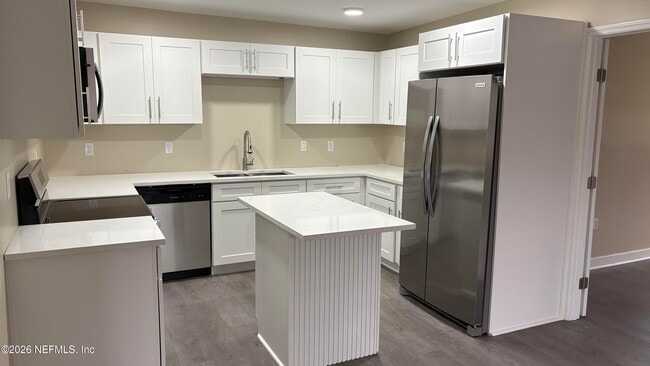 Building Photo - 5933 Jammes Rd