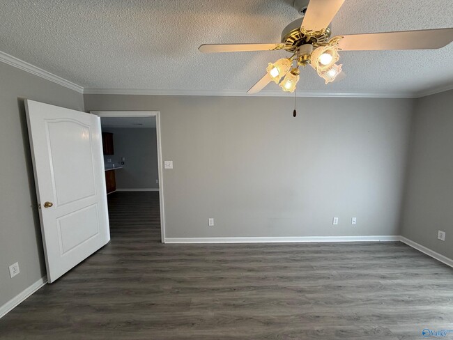 Building Photo - 2405 Halifax Pl SW