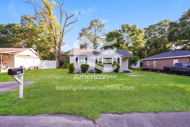 Building Photo - 209 Peachtree Cir