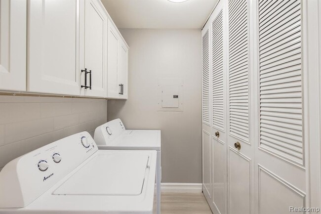 Building Photo - 2621 Thornbrier