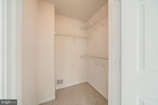 Building Photo - 13024 Cabin Creek Rd