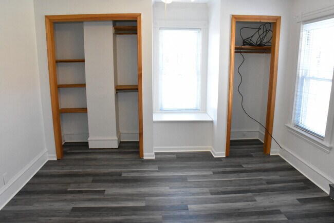 Building Photo - 352 Randolph St