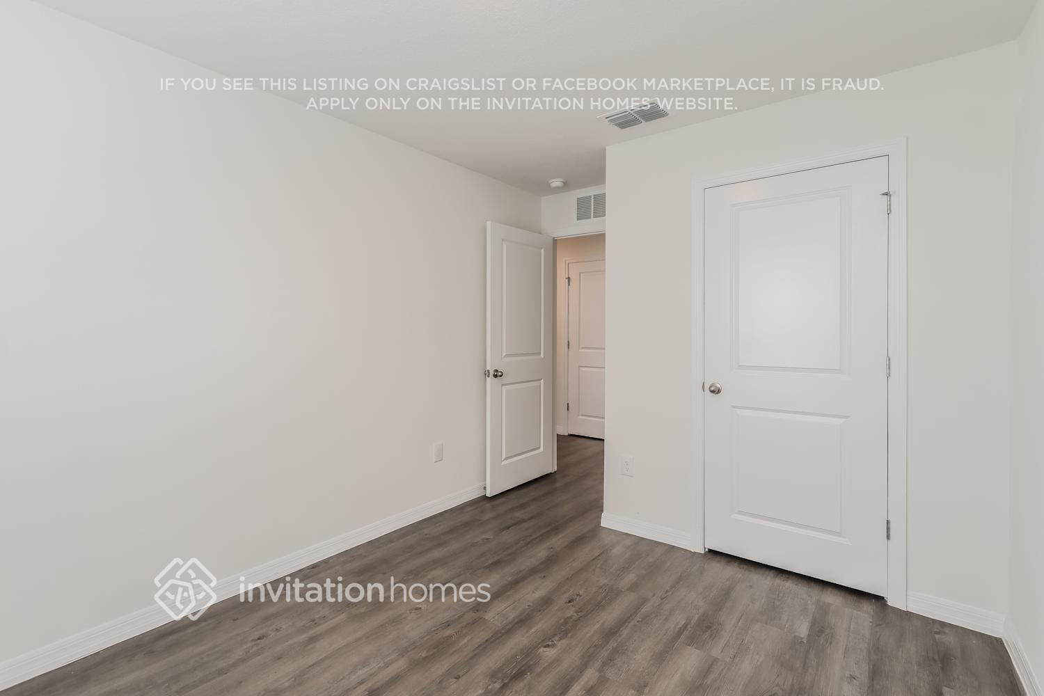 Building Photo - 3627 Fulton Ferry Ln