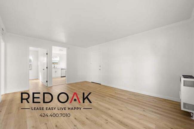 Building Photo - 8752-8754 Belford Ave