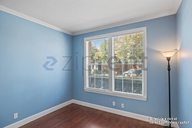 Building Photo - 5536 Cooney Pl