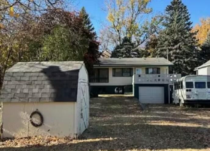 Primary Photo - 350 Mound Ave