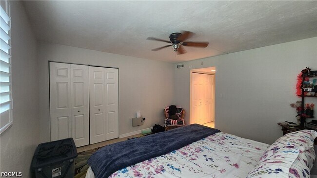 Building Photo - 2121 Collier Ave