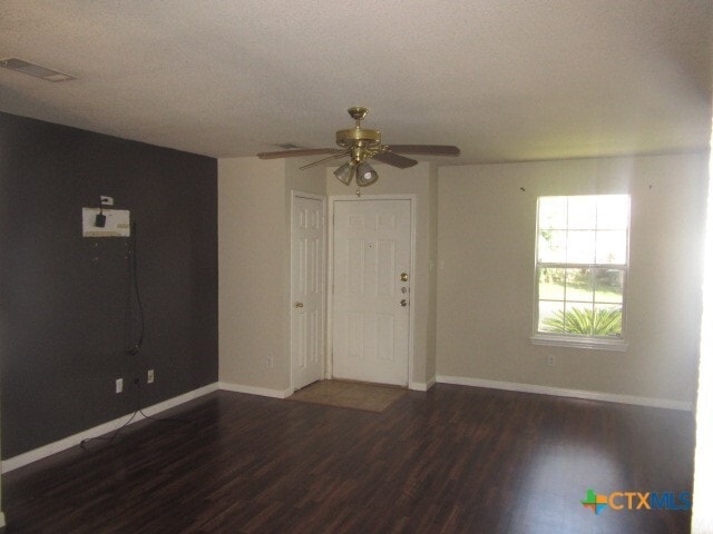 Building Photo - 1213 Fox Creek Dr