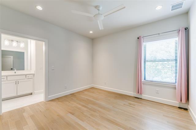 Building Photo - 4338 Emerson Ave