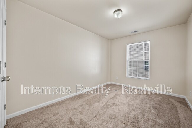 Building Photo - 2544 Jordan Ridge Dr