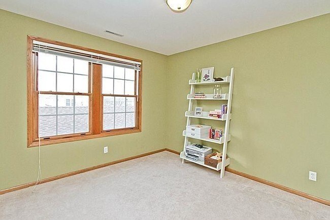 Building Photo - 2508 Eaton Ave.