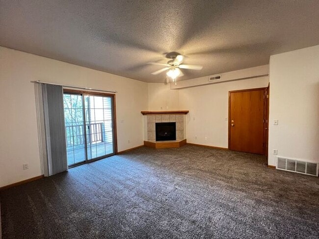 Building Photo - $1,395 | 2 Bedroom, 2 Bathroom Condo | Pets Negotiable | Available for an August 1st, 2026 Move In!