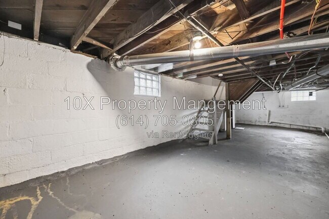 Building Photo - 1088 Siebert St