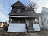 Building Photo - 1137-4 Walnut-