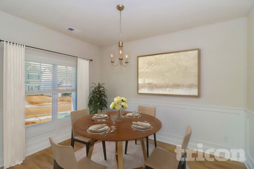 Building Photo - 211 Queenshall Rd