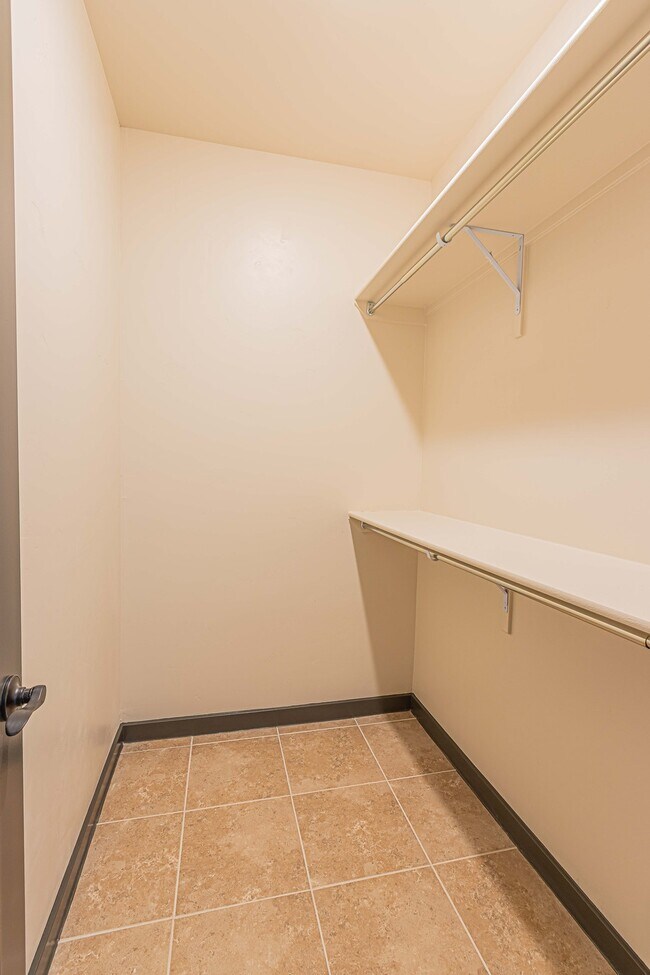 Building Photo - 9397 Senor Tedd Way