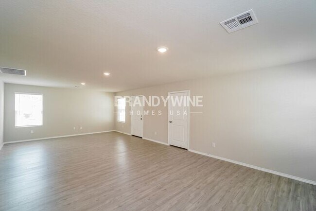 Building Photo - 3 BEDROOM - DURBIN