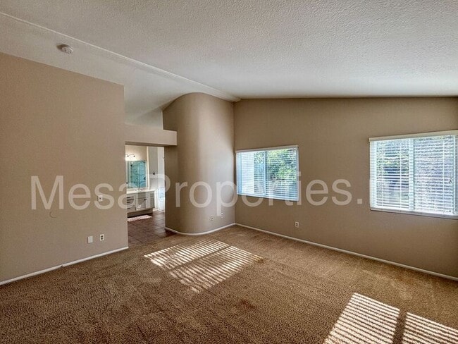 Building Photo - 15572 Ficus St