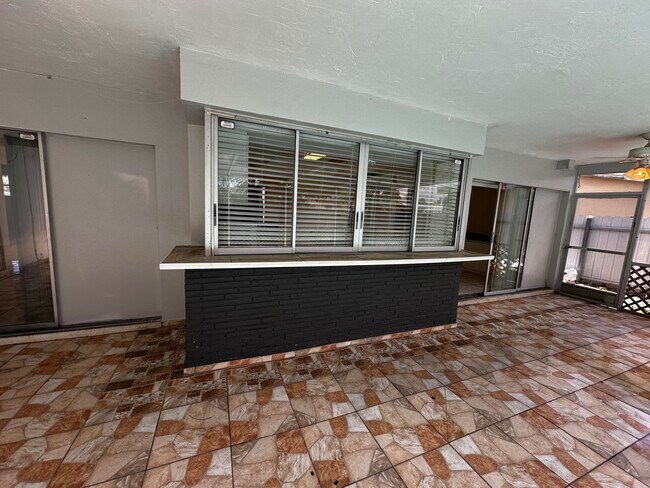 Building Photo - 7725 Grandview Blvd