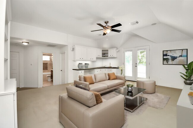 Building Photo - 4003 Perry Knoll Ct