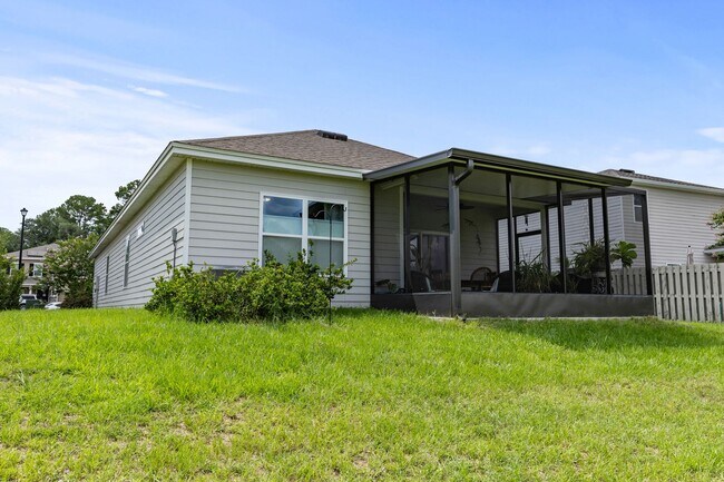 Building Photo - 1447 NW 136th Blvd