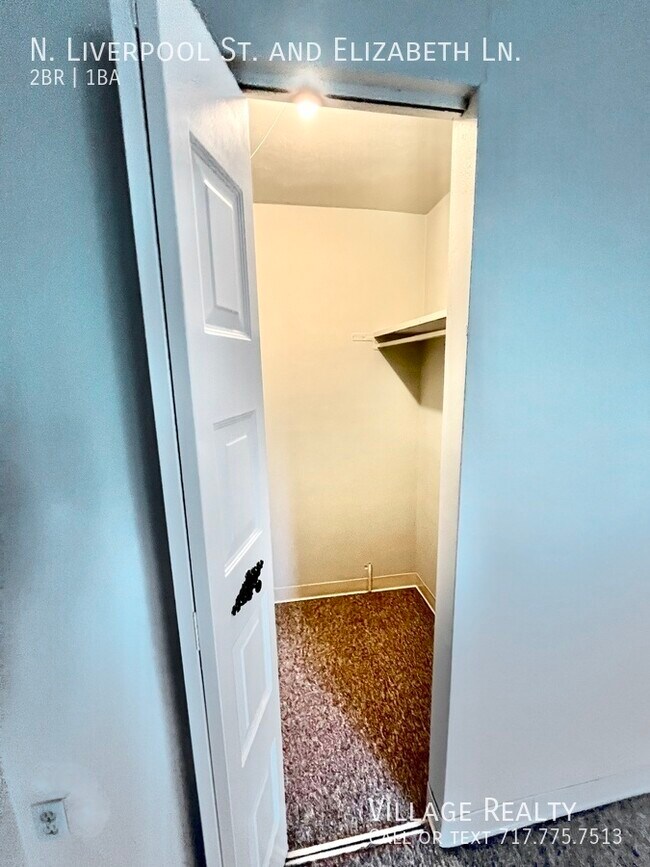 Building Photo - 75 N Liverpool St