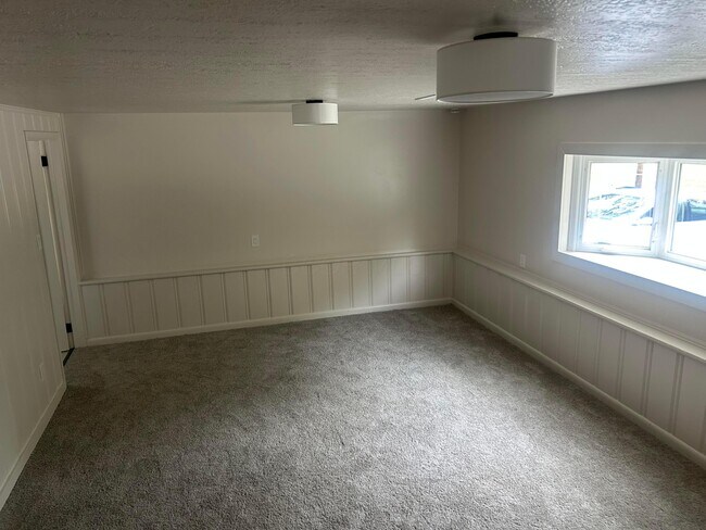 Building Photo - 4263 Sibley Ave