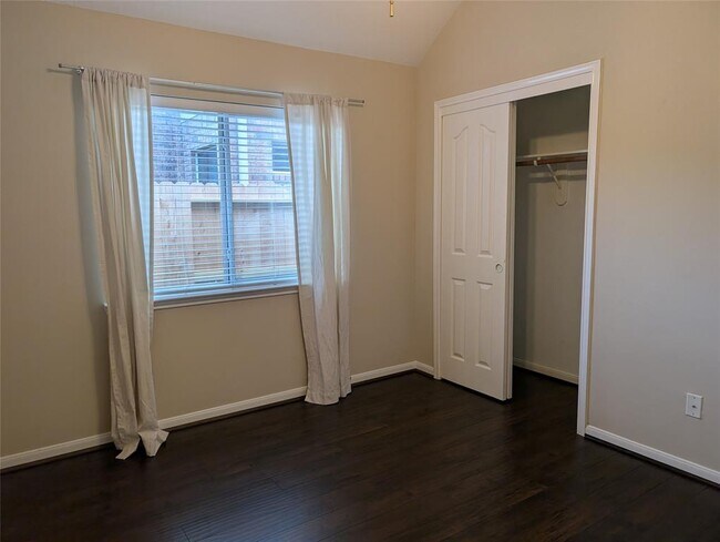 Building Photo - 22403 Bellows Bend Dr
