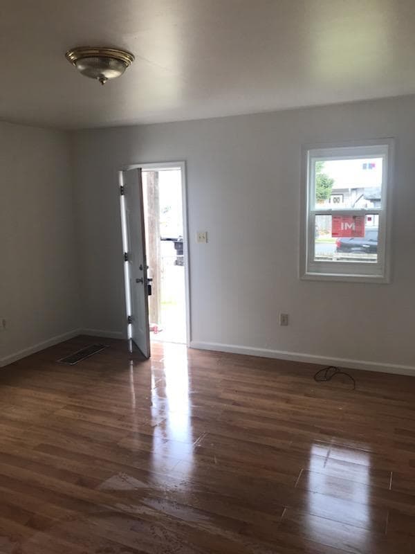 Building Photo - 308 Hummel St