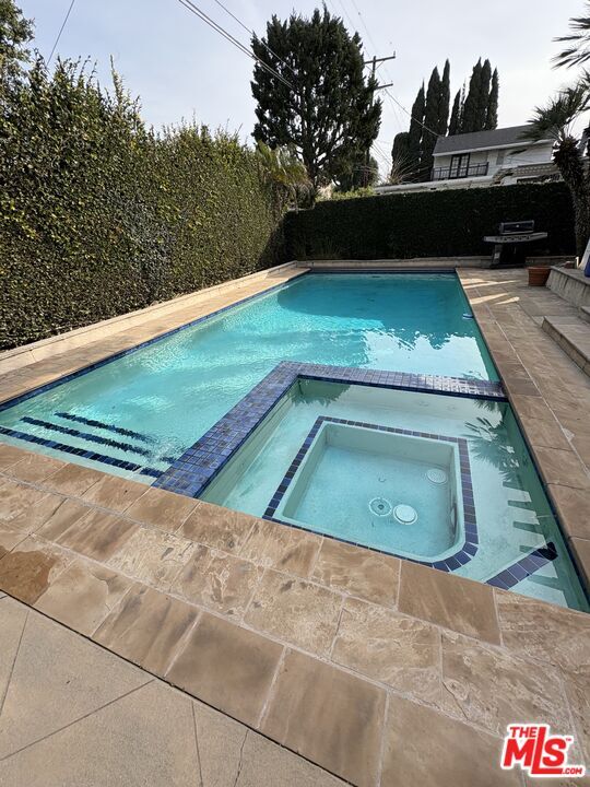 Building Photo - 5867 W 75th St