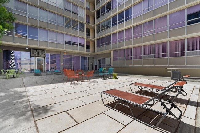 Building Photo - 1800 Lavaca St